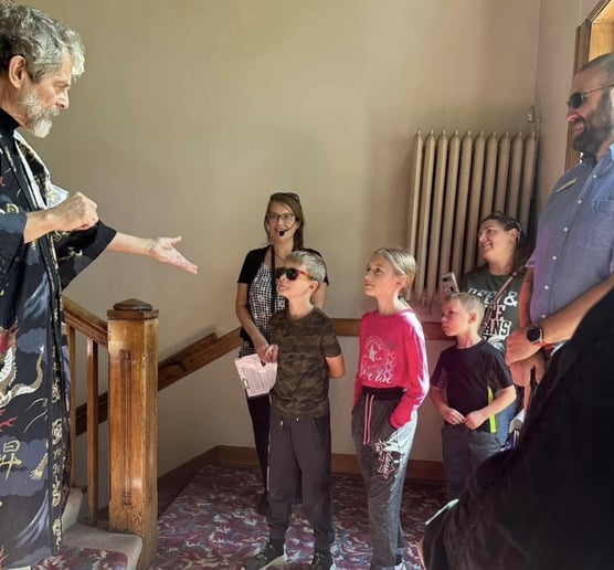 Gallery photo 16 of John Sherwood at MysteryVisits