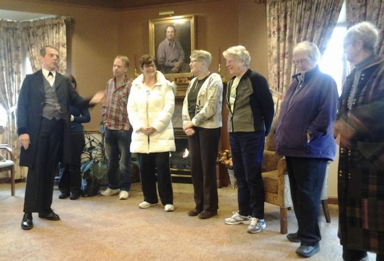 Gallery photo 18 of John Sherwood at MysteryVisits