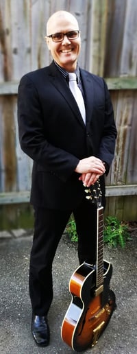 Gallery photo 1 of John Taylor