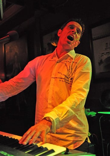 Gallery photo 6 of Johnny and The Walkers
