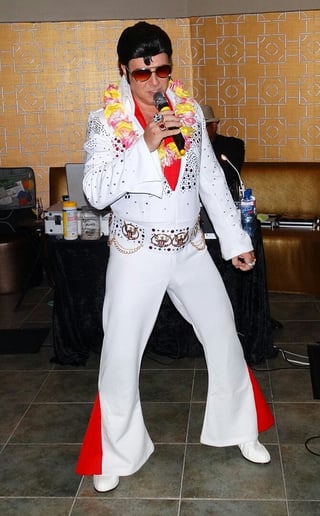 Gallery photo 4 of Johnny B Elvis