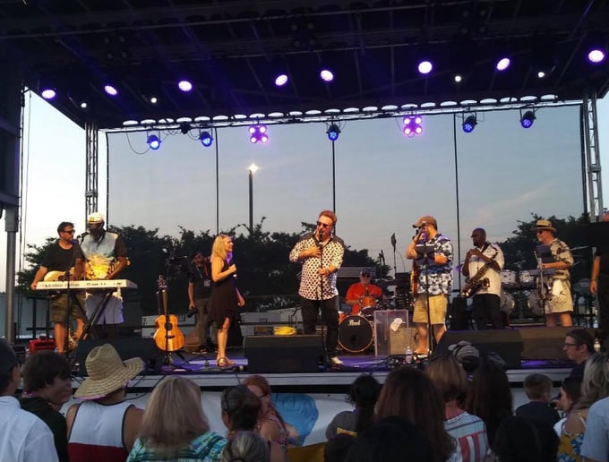 Gallery photo 3 of Johnny Earthquake and The Moondogs