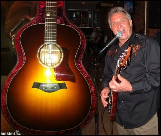 Gallery photo 3 of Johnny Guitar