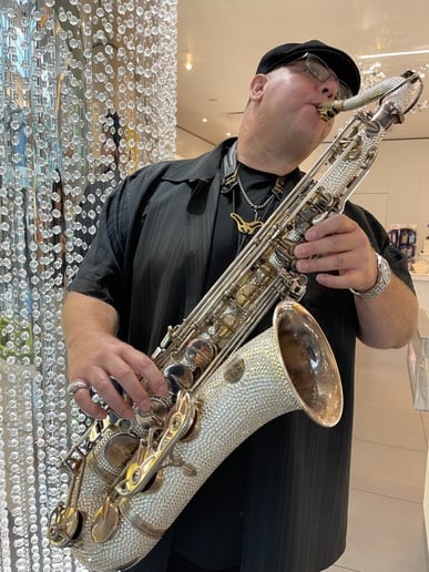 Gallery photo 8 of Johnny Mag Sax