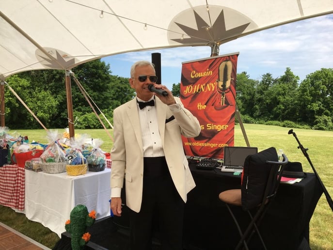 Gallery photo 10 of Johnny The Oldies Singer/DJ/Sinatra, Doo-Wop & More
