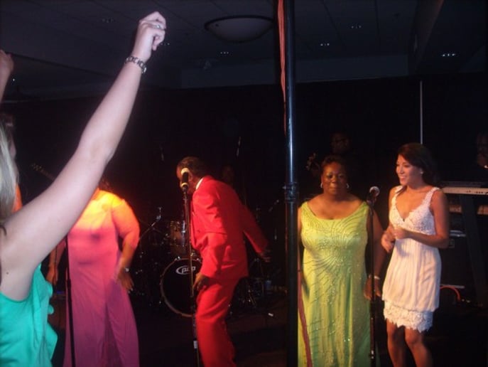 Gallery photo 32 of Johnny White & The Elite Band