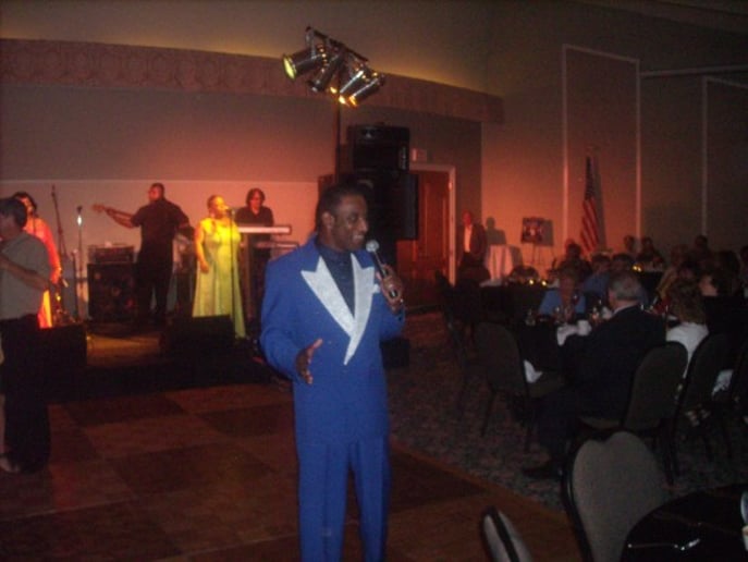 Gallery photo 40 of Johnny White & The Elite Band