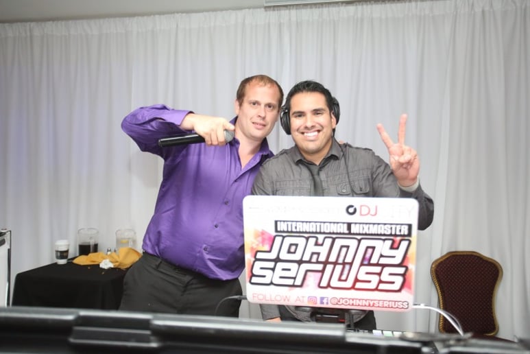 Gallery photo 16 of DJ Johnny Seriuss