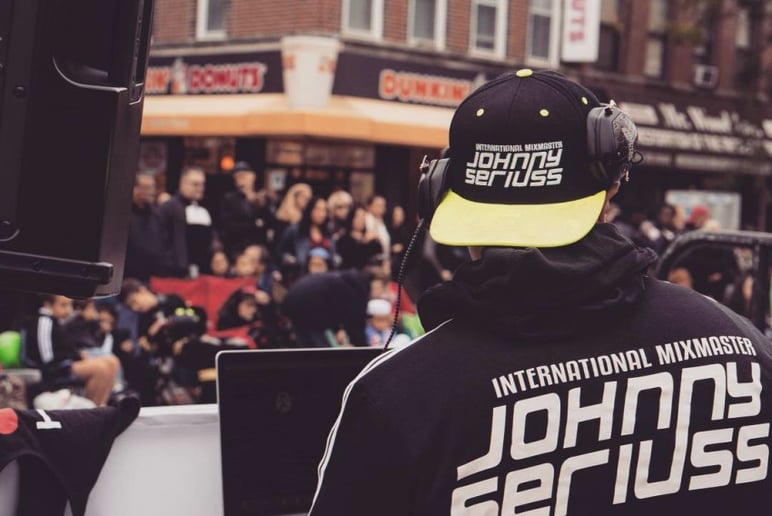 Gallery photo 31 of DJ Johnny Seriuss