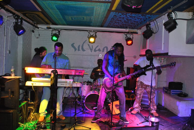 Gallery photo 6 of Jojo Romero and nightshift