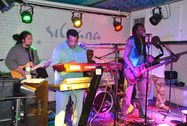 Gallery photo 10 of Jojo Romero and nightshift