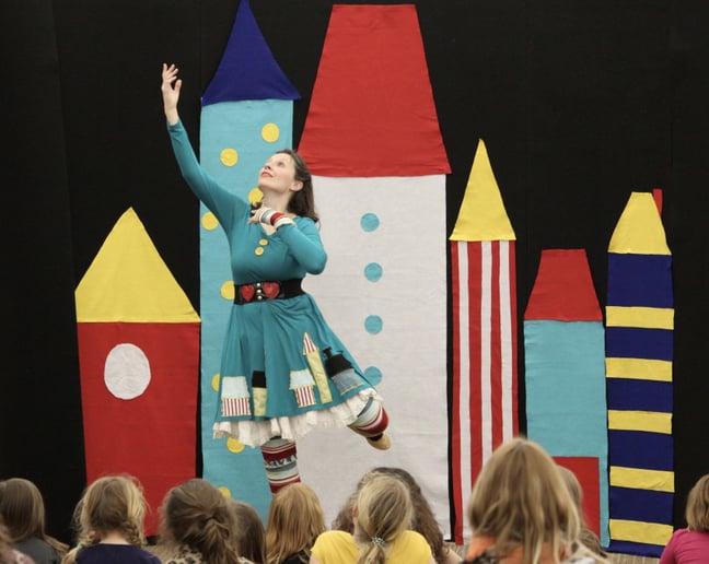 Gallery photo 2 of Jolie Canoli Storytelling & Theater