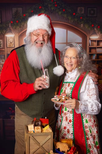 Gallery photo 3 of Jolly Hometown Santa