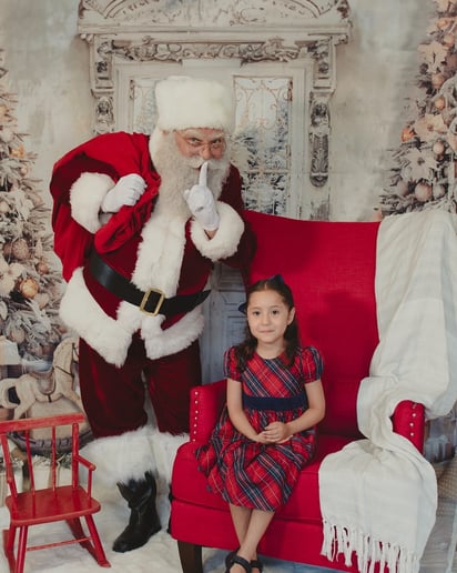 Gallery photo 5 of Jolly Ol' Saint Nick