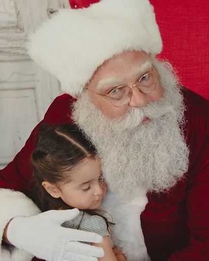 Gallery photo 6 of Jolly Ol' Saint Nick