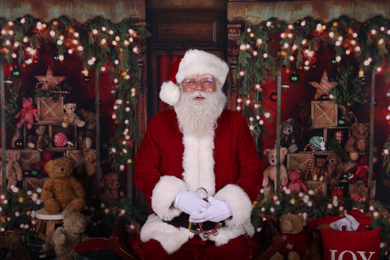 Gallery photo 1 of Jolly Ol' Saint Nick