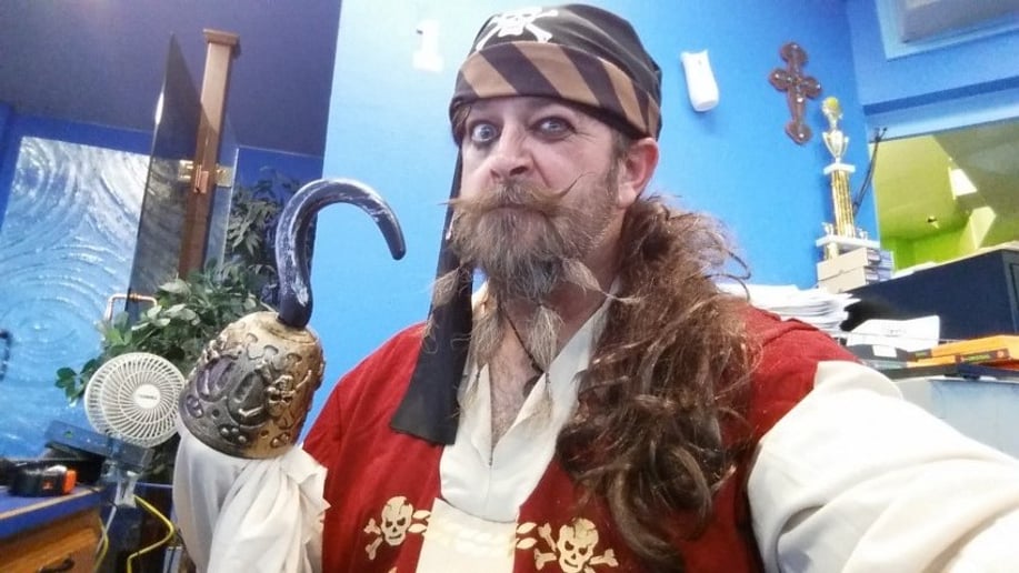 Gallery photo 7 of Jolly Rogers Pirate Entertainment