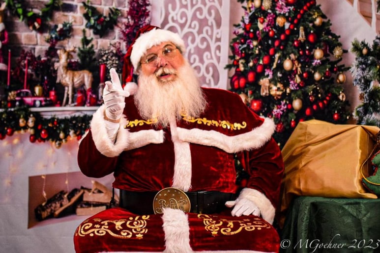 Gallery photo 9 of Santa Malcom