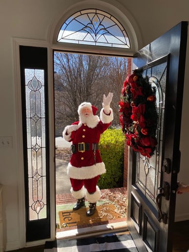 Gallery photo 9 of Jolly Santa Blue Eyes