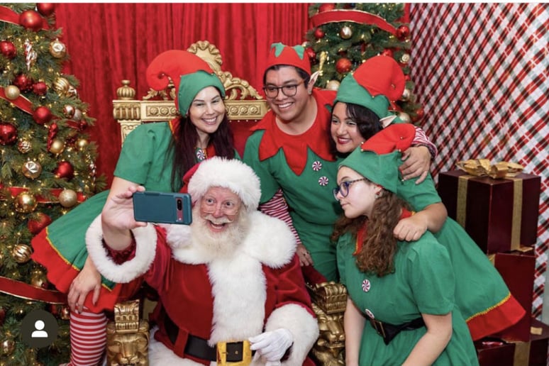 Gallery photo 11 of Jolly Santa Tim