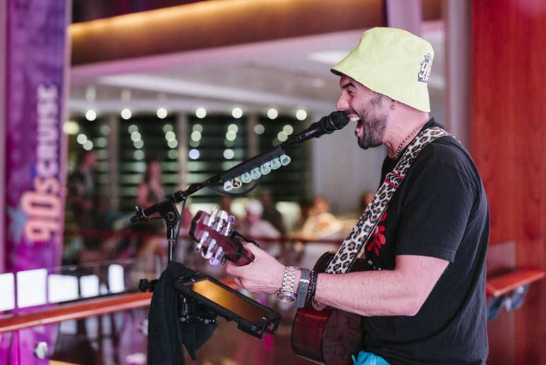 Gallery photo 2 of Jon Cabrera | Acoustic Guitar Corporate One-Man-Band