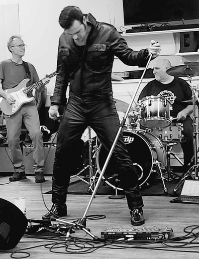 Gallery photo 3 of Jonathan Gilbert - Road to Elvis