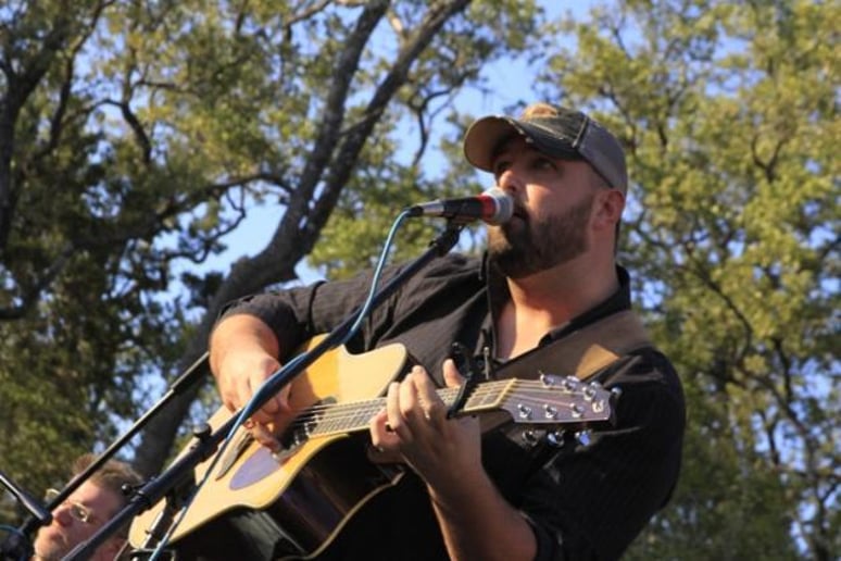 Gallery photo 10 of Jonathan Moody
