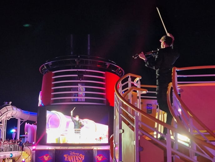 Gallery photo 3 of Jordan Caswell (Violinist)
