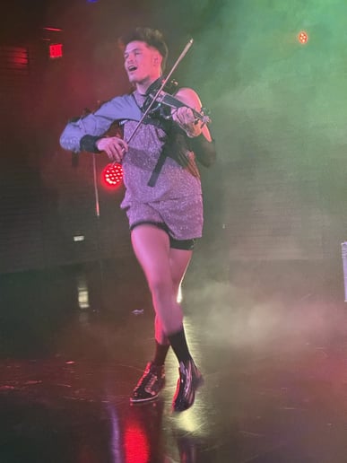 Gallery photo 5 of Jordan Caswell (Violinist)