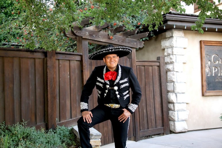 Gallery photo 2 of Jorge Luis Galez