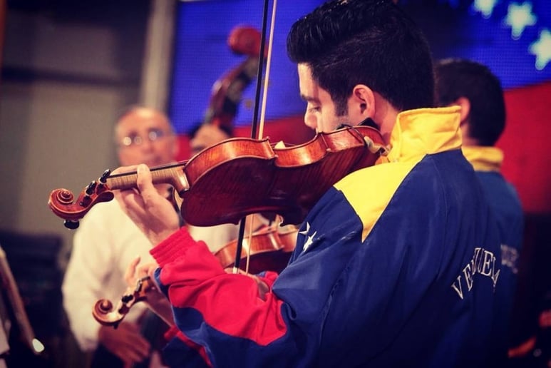 Gallery photo 5 of Jose Rodriguez | Musician