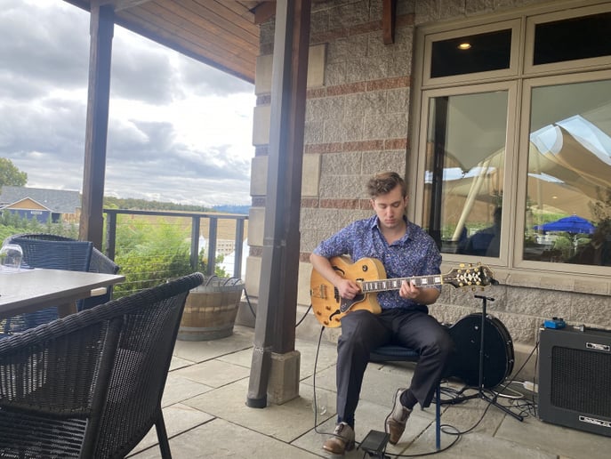 Gallery photo 4 of Joseph Mammarella, solo guitar