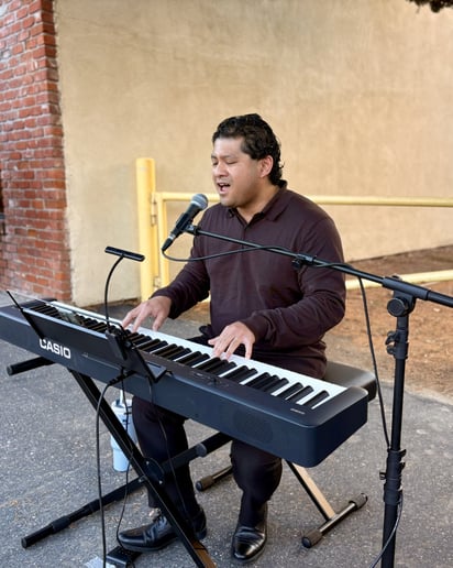 Gallery photo 1 of Joseph Silmaro, Pianist