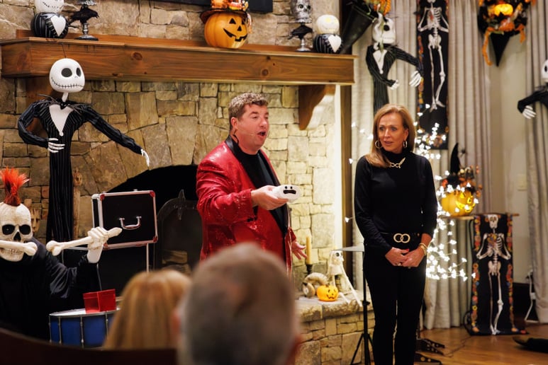 Gallery photo 5 of Joseph Young: Amazing Live Entertainment!