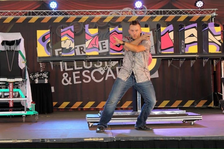 Gallery photo 1 of Extreme Illusions & Escapes starring Josh Knotts & Lea