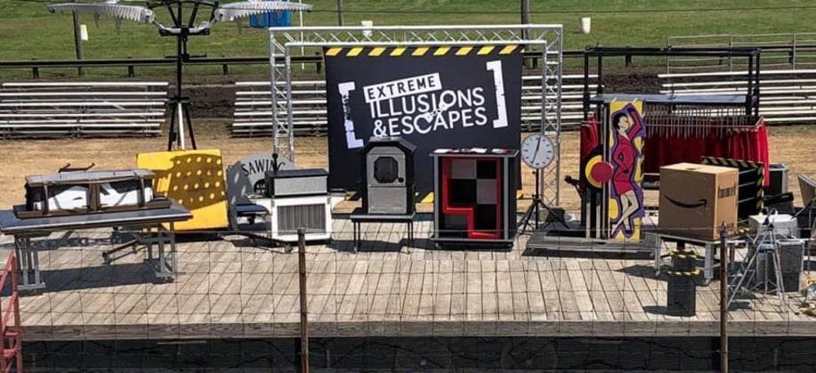Gallery photo 7 of Extreme Illusions & Escapes starring Josh Knotts & Lea