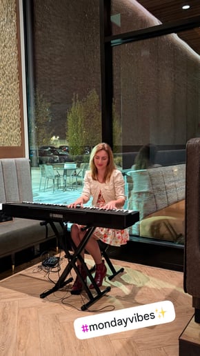 Gallery photo 10 of Jouti (Solo Pianist | Concept Programs)