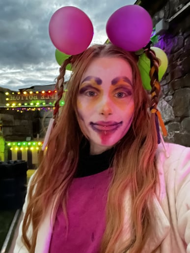 Gallery photo 9 of Joy The Clown