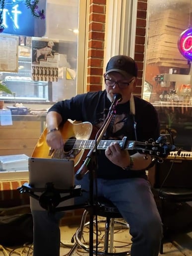 Gallery photo 2 of JT Acoustic