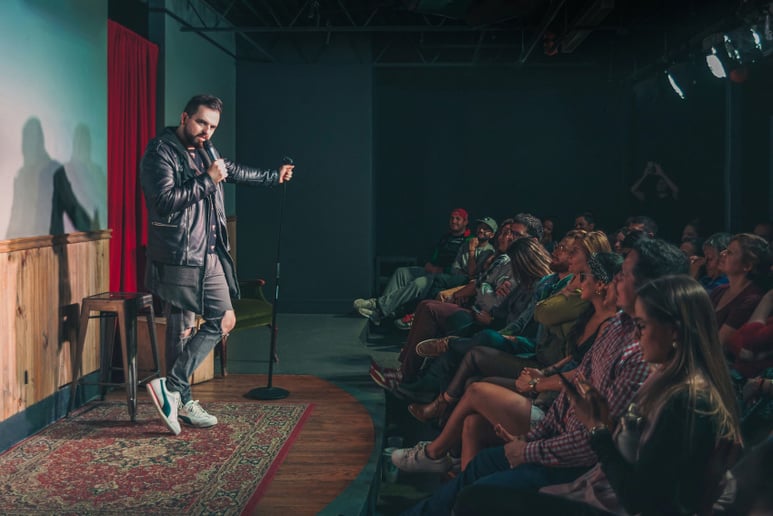 Gallery photo 2 of Juan Cajiao Corporate Comedian