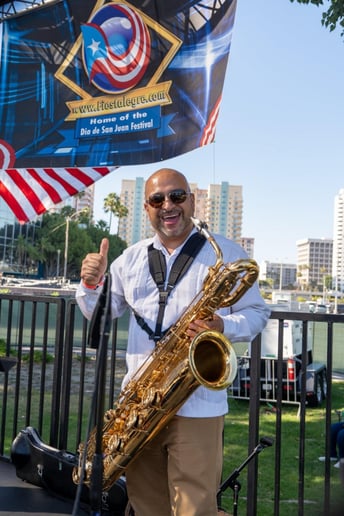 Gallery photo 74 of Juanka Sax and Band