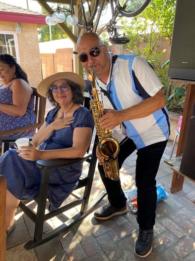 Gallery photo 75 of Juanka Sax and Band