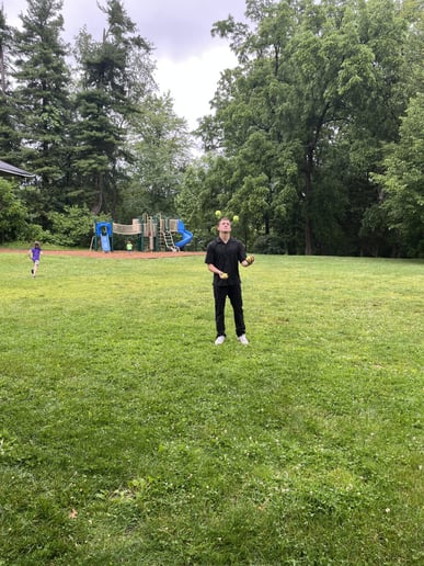 Gallery photo 2 of Juggle Joy Events