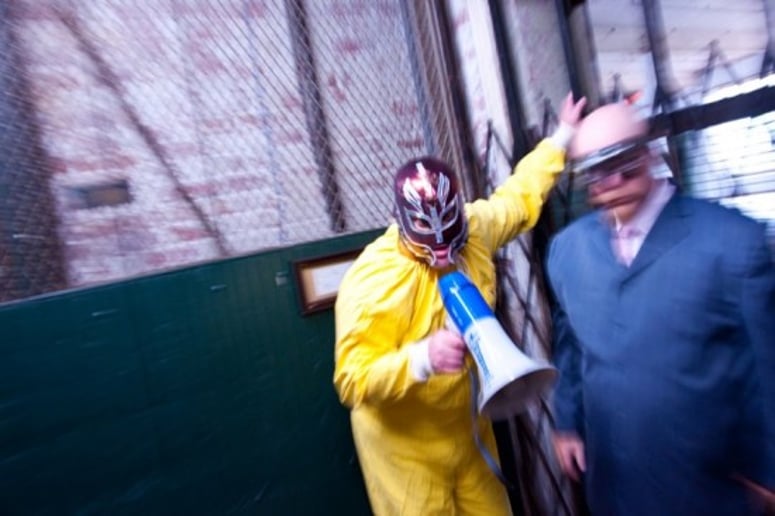 Gallery photo 4 of Juggle This