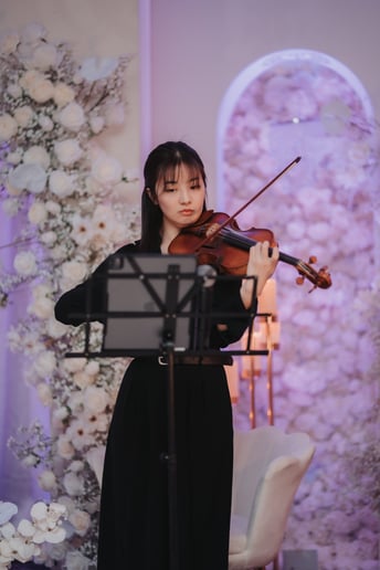 Gallery photo 4 of Juilliard Violinist