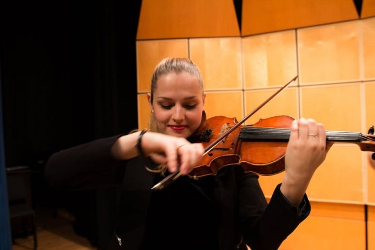 Gallery photo 7 of Julia Jakkel