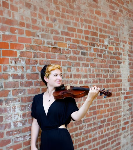 Gallery photo 1 of Julia Mills