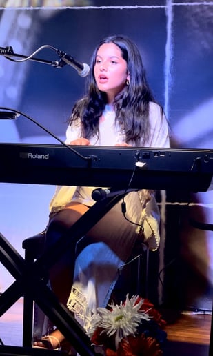 Gallery photo 6 of Juliet