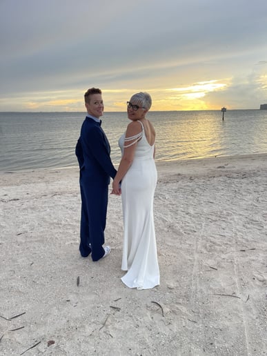 Gallery photo 4 of Julio Mobil notary and wedding officiant