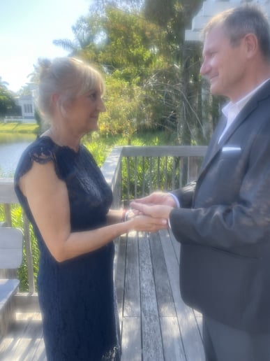 Gallery photo 9 of Julio Mobil notary and wedding officiant